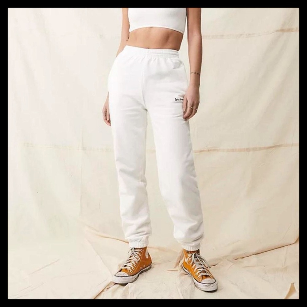 iets frans… Embroidered Jogger Pant